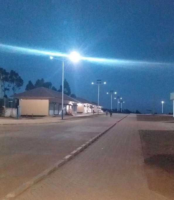 凉州区非洲科特迪瓦太阳能路灯工程